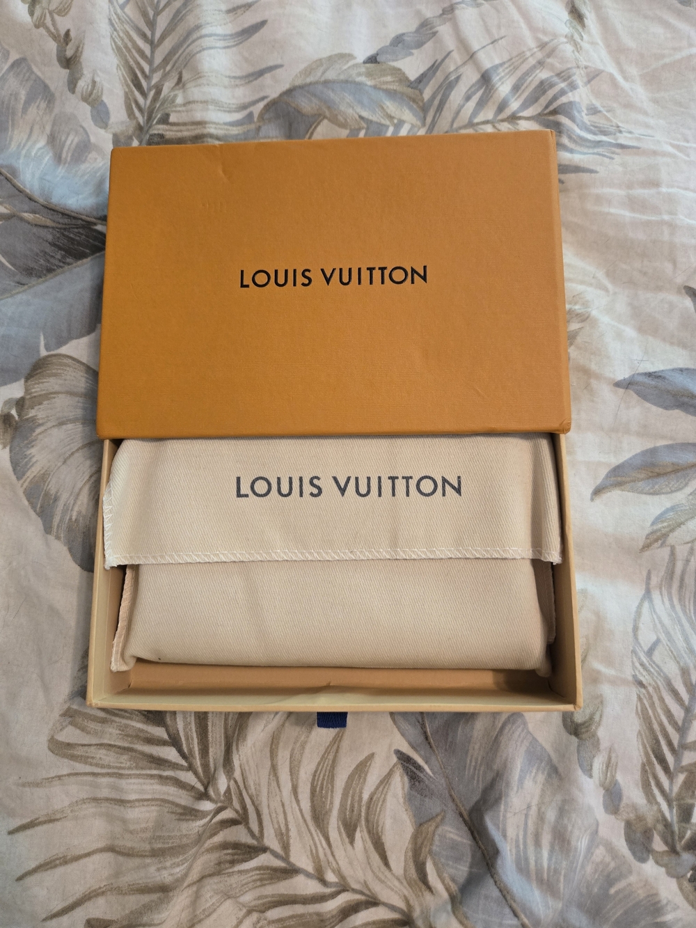💖 LV Pink Passport Holder Monogram NWT - Picture 7 of 16